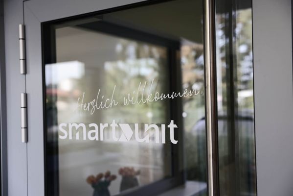 smart unit » Full-Service Digitalagentur - Agentur Inside: Eingangstür - Herzlich willkommen