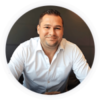 M&ouml;chten Sie mehr &uuml;ber uns erfahren? Einfach fragen. Kira hat die Antworten.